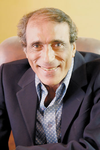 محمود-عوض