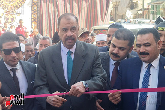 محافظ-سوهاج-يقص-شريط-الإفتتاح محافظ-سوهاج-يقص-شريط-الإفتتاح