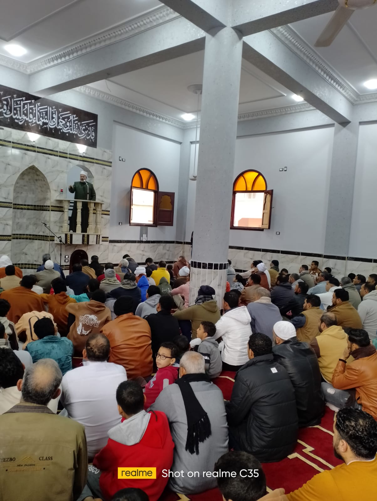 جانب من الافتتاح جانب من الافتتاح