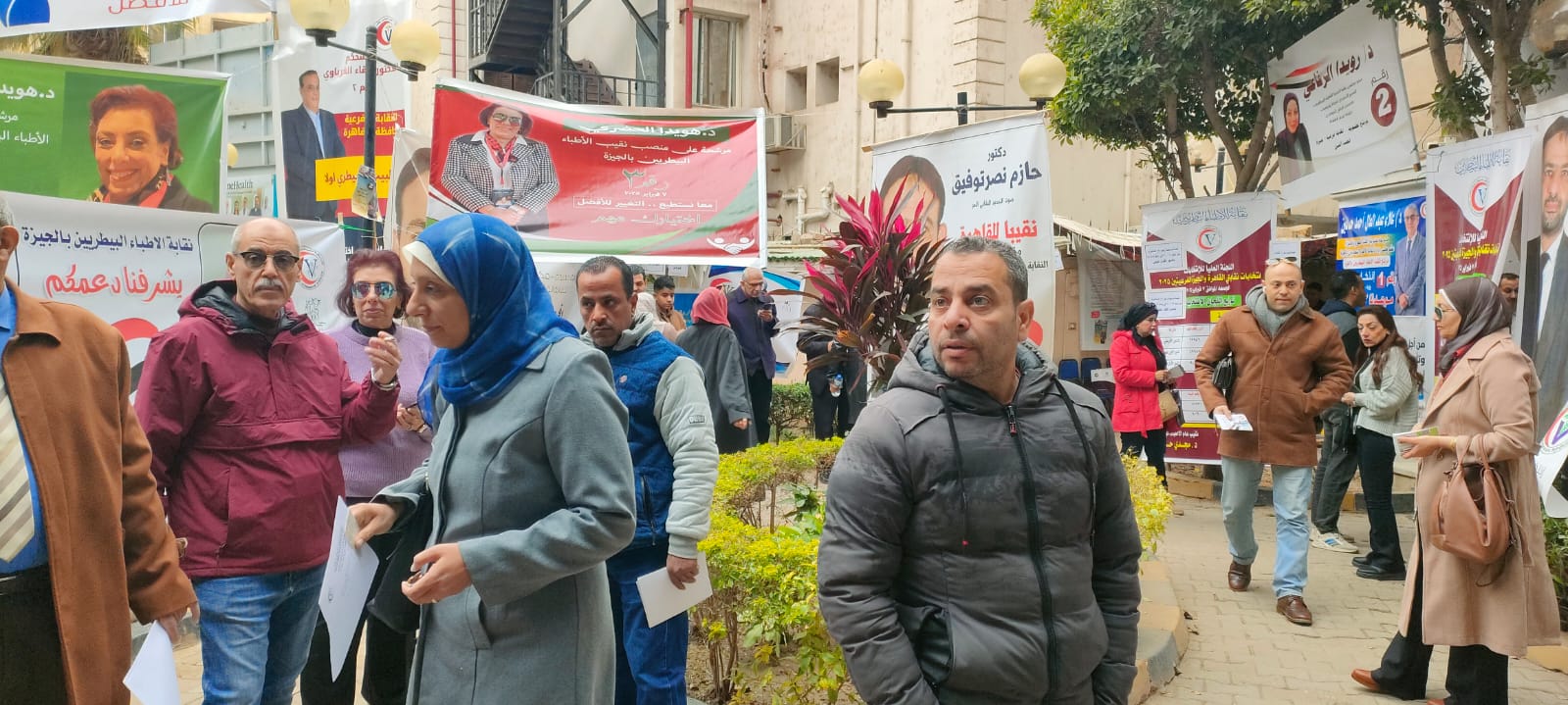 جانب من فتح باب التصويت