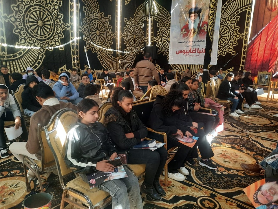 عزاء الأنبا أجابيوس فى الكنيسة عزاء الأنبا أجابيوس فى الكنيسة