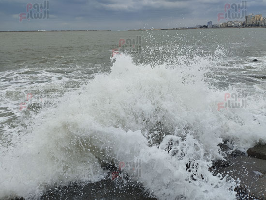 ارتفاع-الأمواج-في-الإسكندرية-اليوم