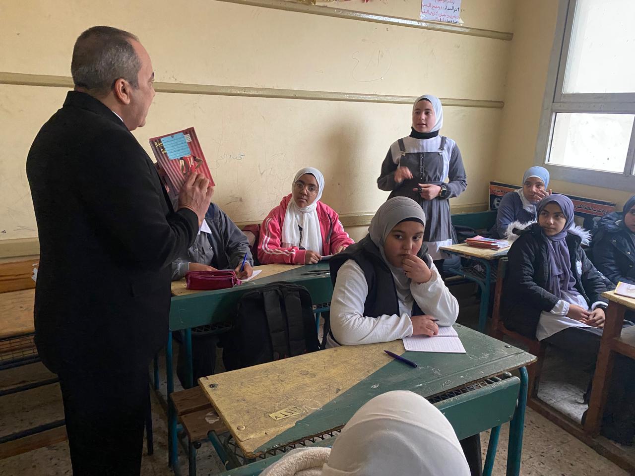 مشاركة الطلاب في الرد على الاسئلة 