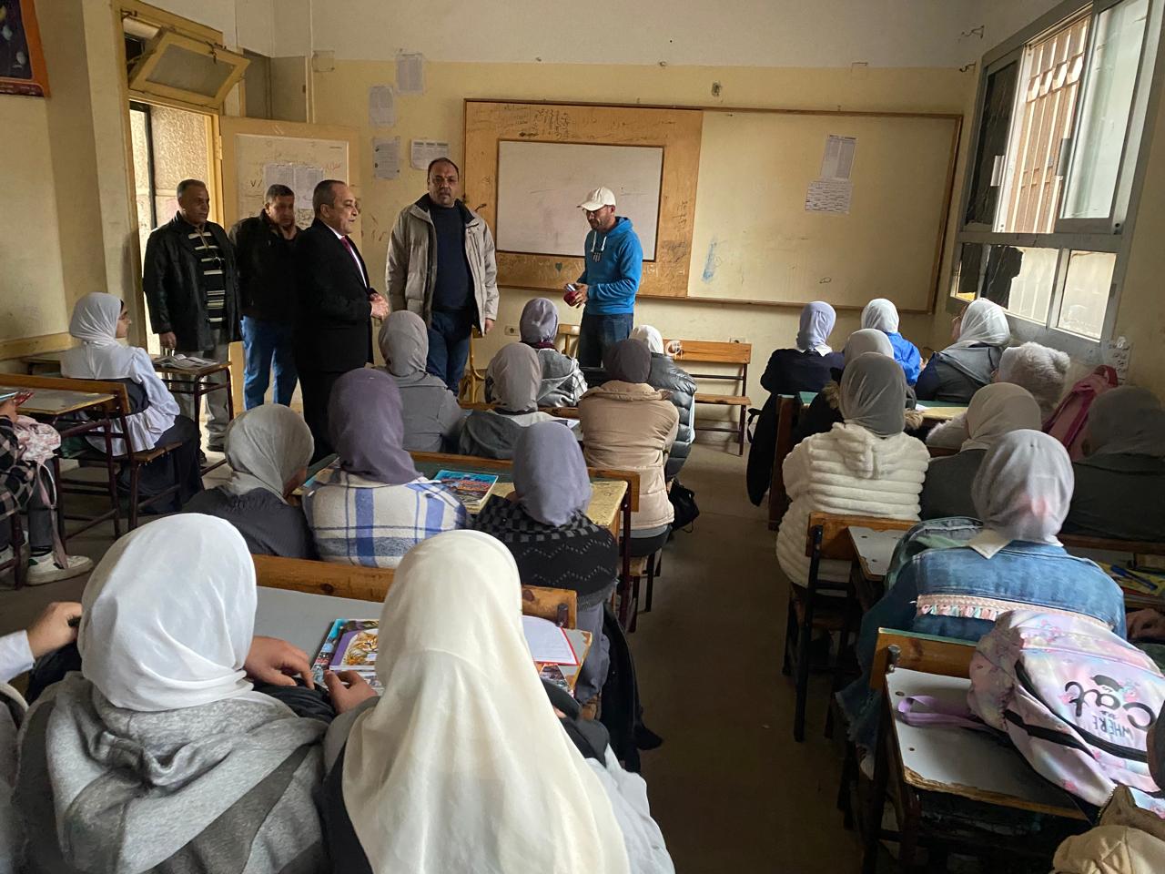 التزام الطلاب في أول أيام الفصل الدراسي الثاني