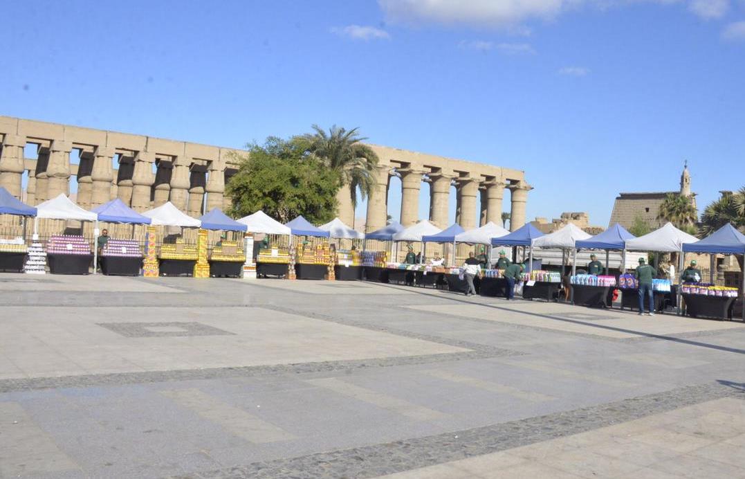 سوق اليوم الواحد بساحة أبو الحجاج سوق اليوم الواحد بساحة أبو الحجاج