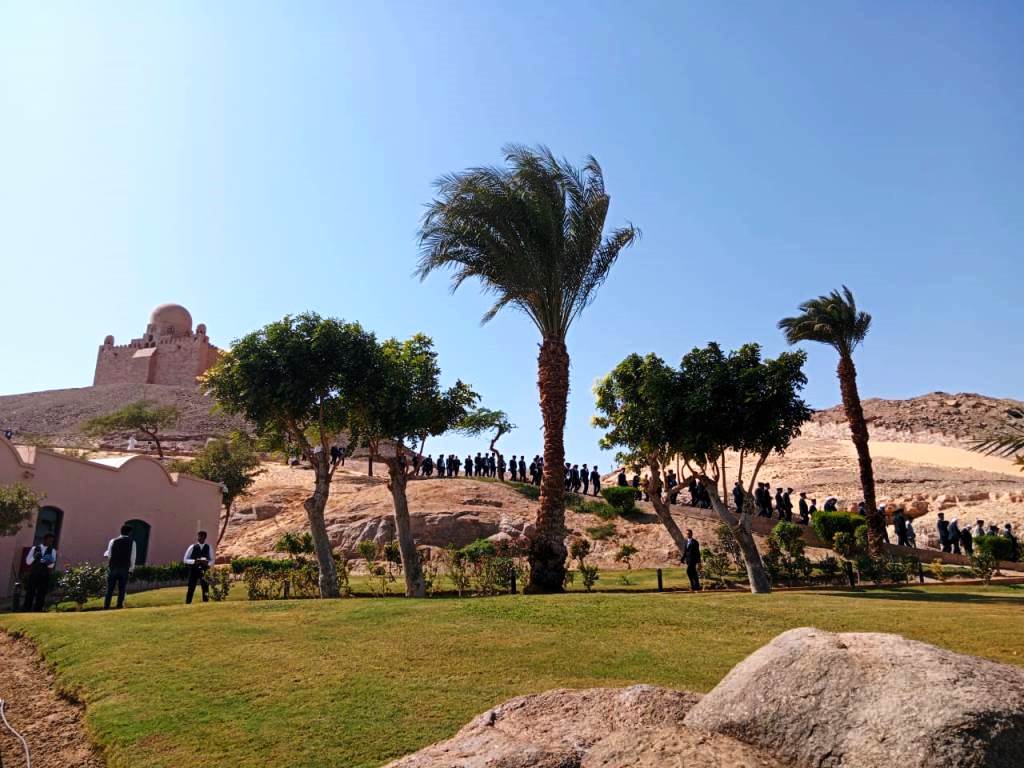 جانب من الجنازه (5)