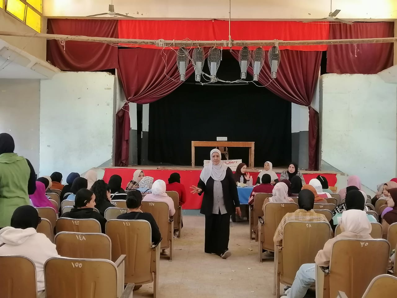 صحة الأقصر تنظم ندوات تثقيفية لتوعية المواطنين بمختلف الإدارات الصحية