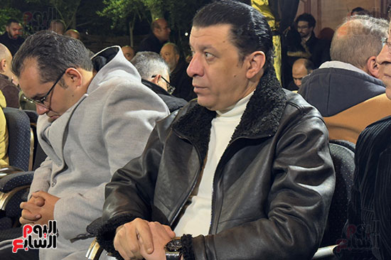 الفنان مصطفي كامل بالعزاء الفنان مصطفي كامل بالعزاء