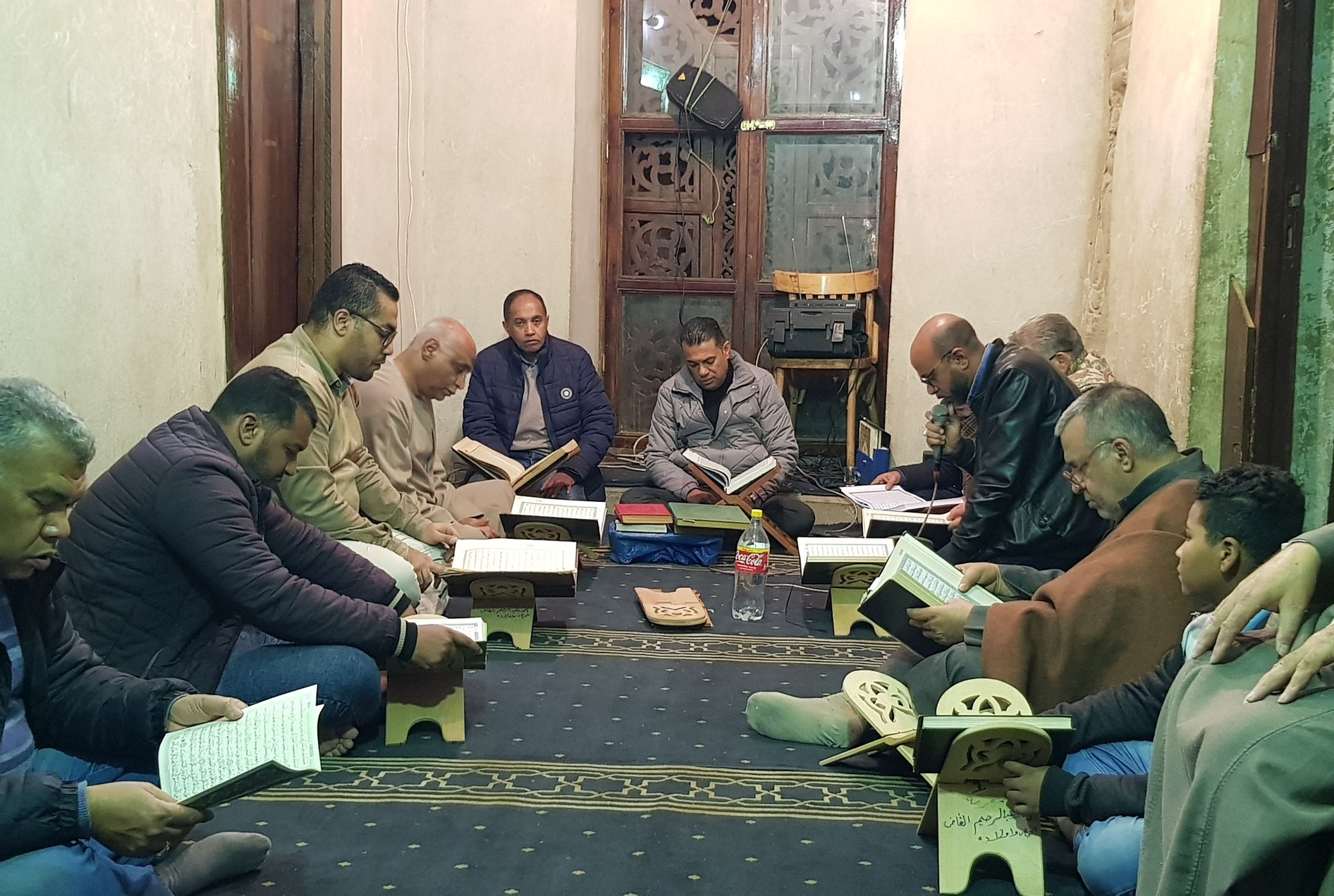 حلقات القرآن الكريم والمديح في مولد سيدى أبو الحجاج حلقات القرآن الكريم والمديح في مولد سيدى أبو الحجاج