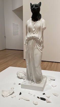 أحد أعمال الفنان الأمربكى فى متحف بالتيمور