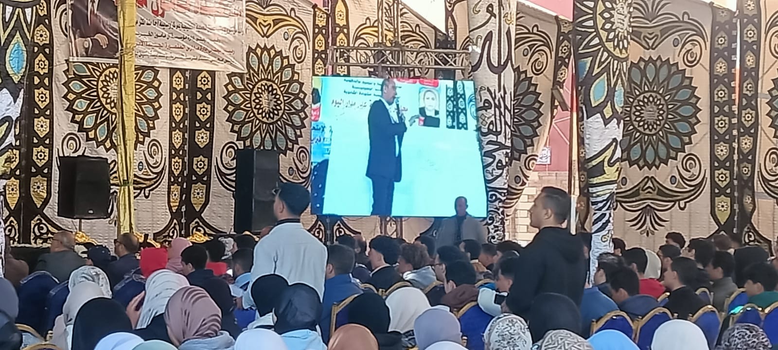 جانب من فعاليات القوافل التعليمية
