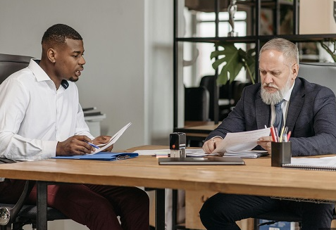 اقناع المدير بزيادة المرتب اقناع المدير بزيادة المرتب