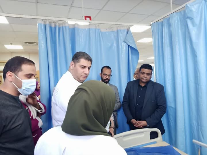 داخل غرف وأقسام مستشفي أسوان التخصصي