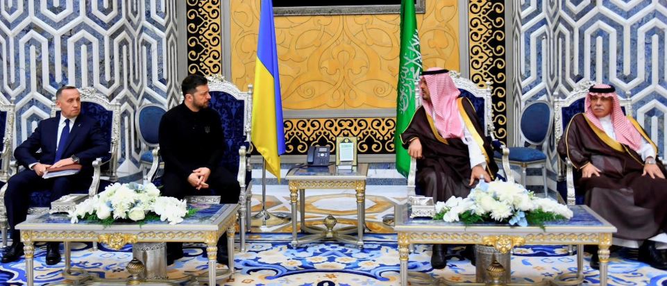 زيلنسكي يصل السعودية