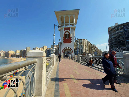 التنزه-على-الكورنيش