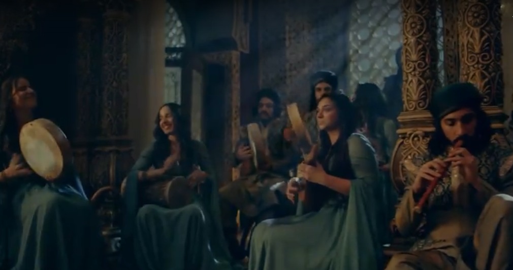 مسلسل جودر 2 الحلقة 10.. الملك شاه زمان يشارك شهريار الاستماع لحدوتة جودر (2)