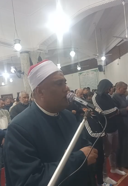 أداء صلاة التراويح بمسجد الاستاد بكفر الشيخ
