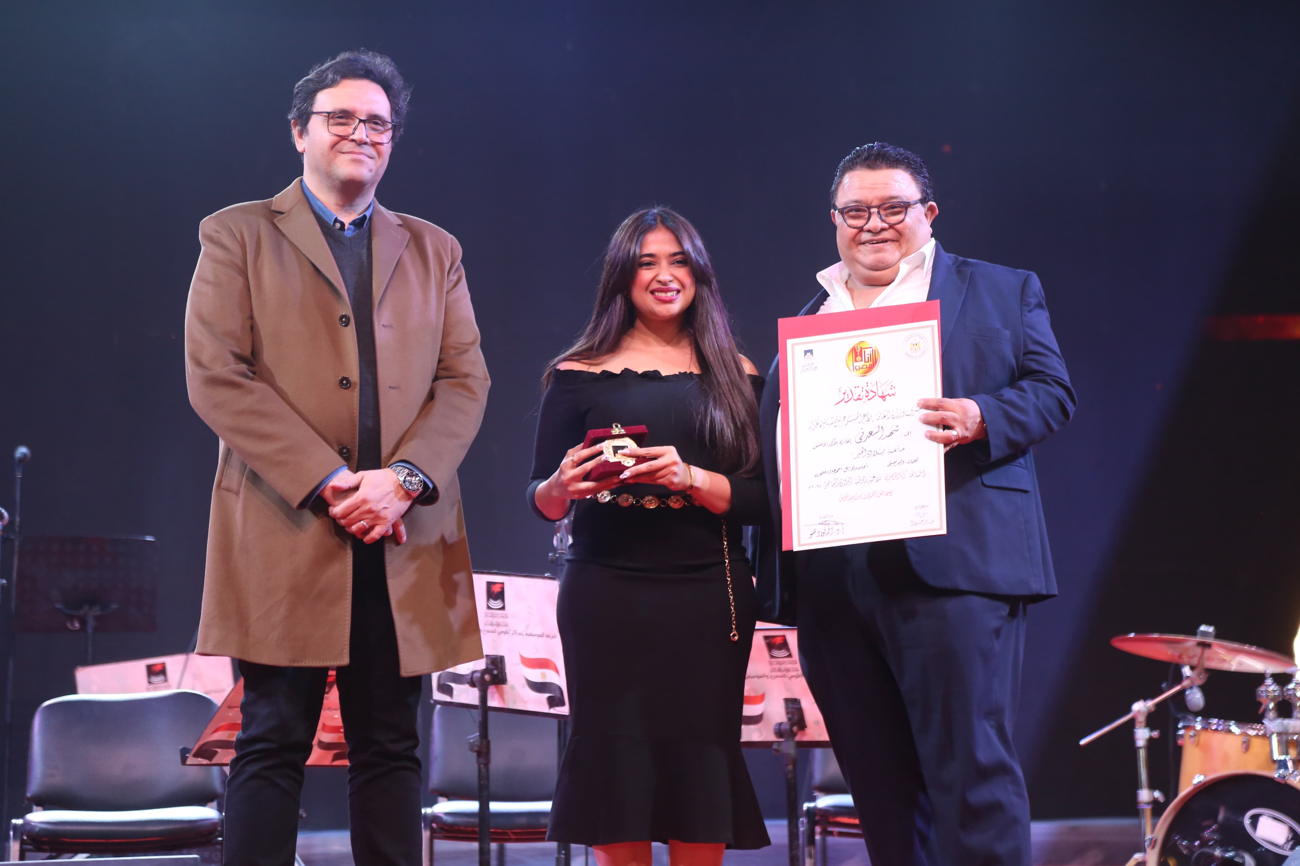 وزير الثقافة يسلم جوائز النسخة السابعة من مسابقة أنا المصري