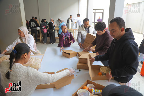 المرحلة الاخيرة في تجهيز الوجبات (1)