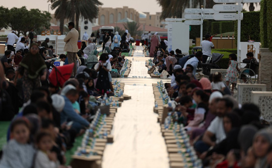 موائد الرحمن فى مسجد الشيخ زايد بالامارات (9)