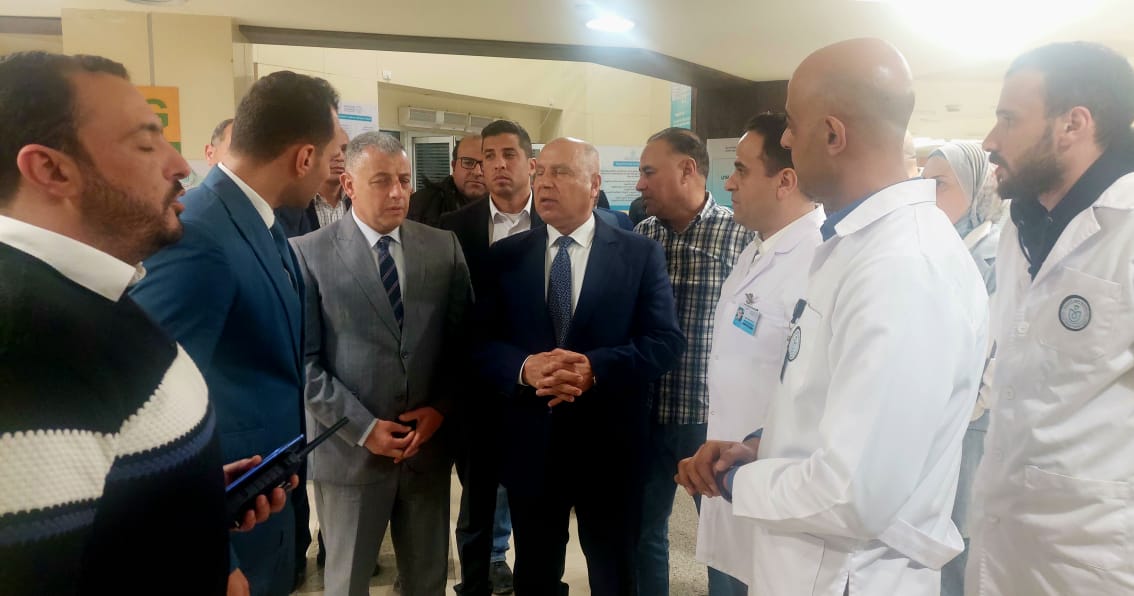 وزير النقل من داخل المستشفى وزير النقل من داخل المستشفى