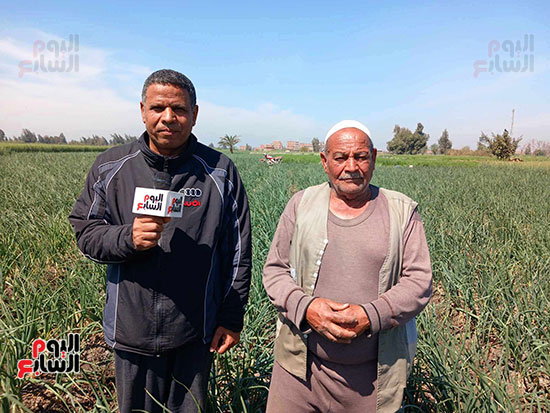 العم-لطفى-مع-مدير-الجمعية-الزراعية