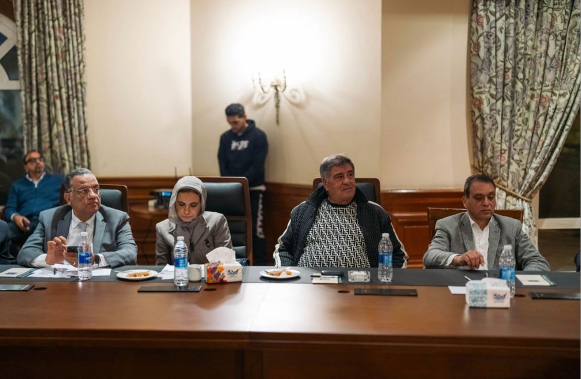 اجتماع مؤسسي الجبهة الوطنية (4)