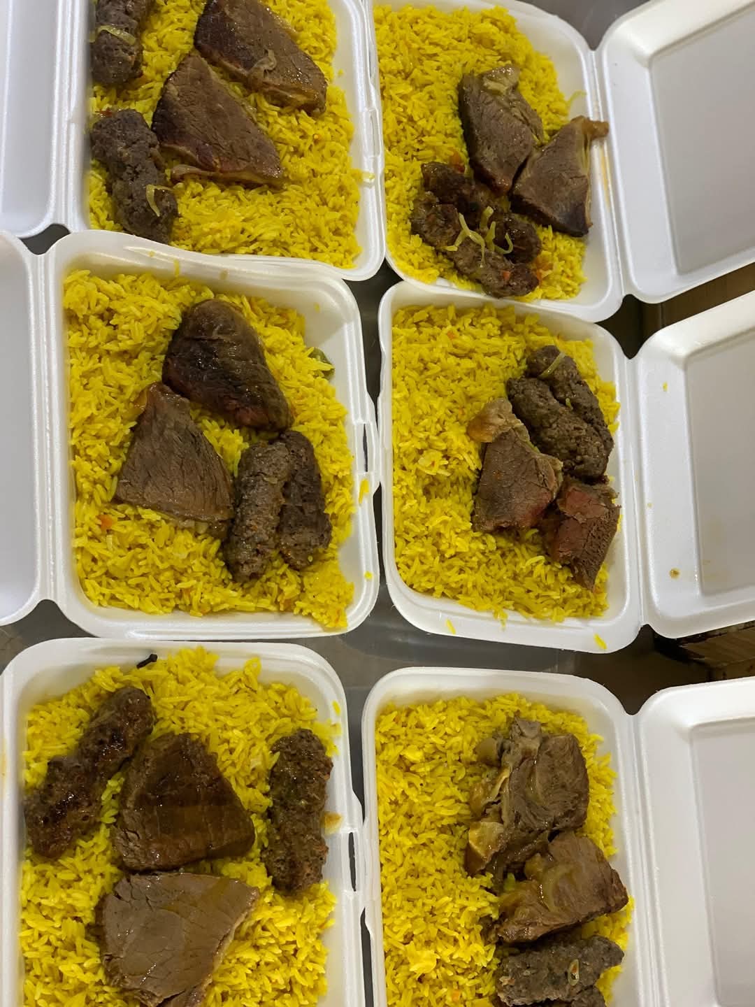 الوجبات الساخنة