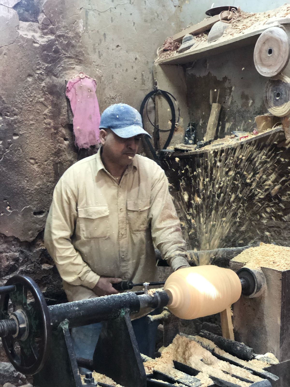 خرط الخشب في الورشة