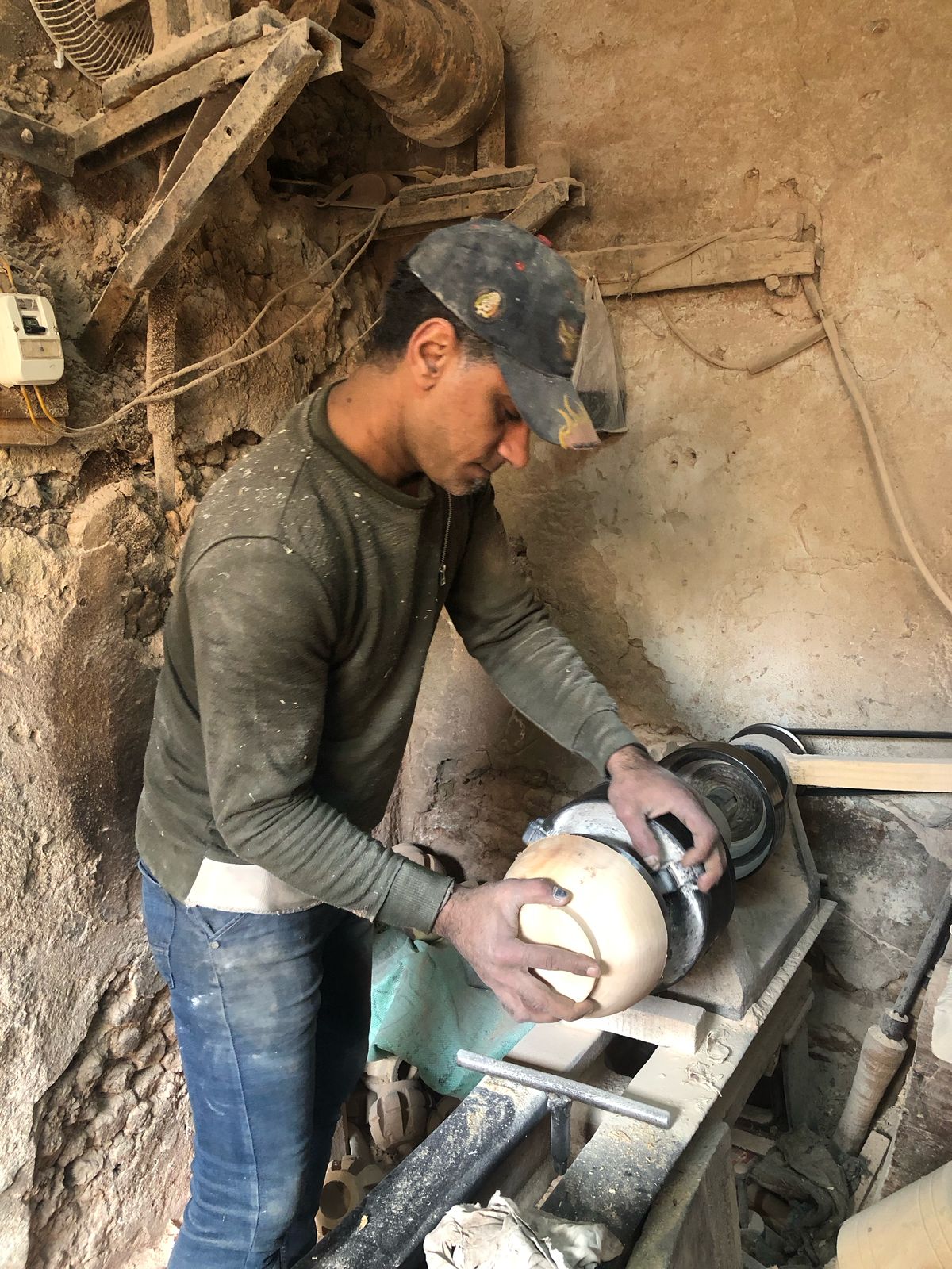 تصنيع المنتجات الخشبية تصنيع المنتجات الخشبية