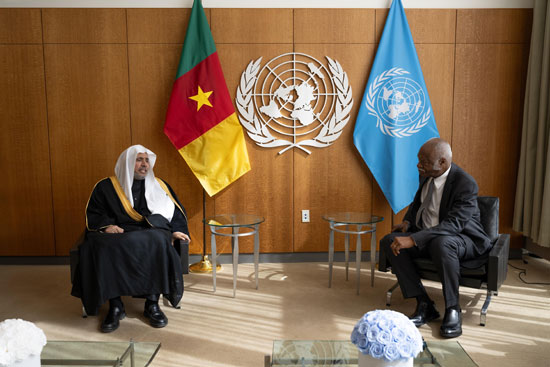 الدكتور العيسى و السيد فيليمون يانغ الدكتور العيسى و السيد فيليمون يانغ