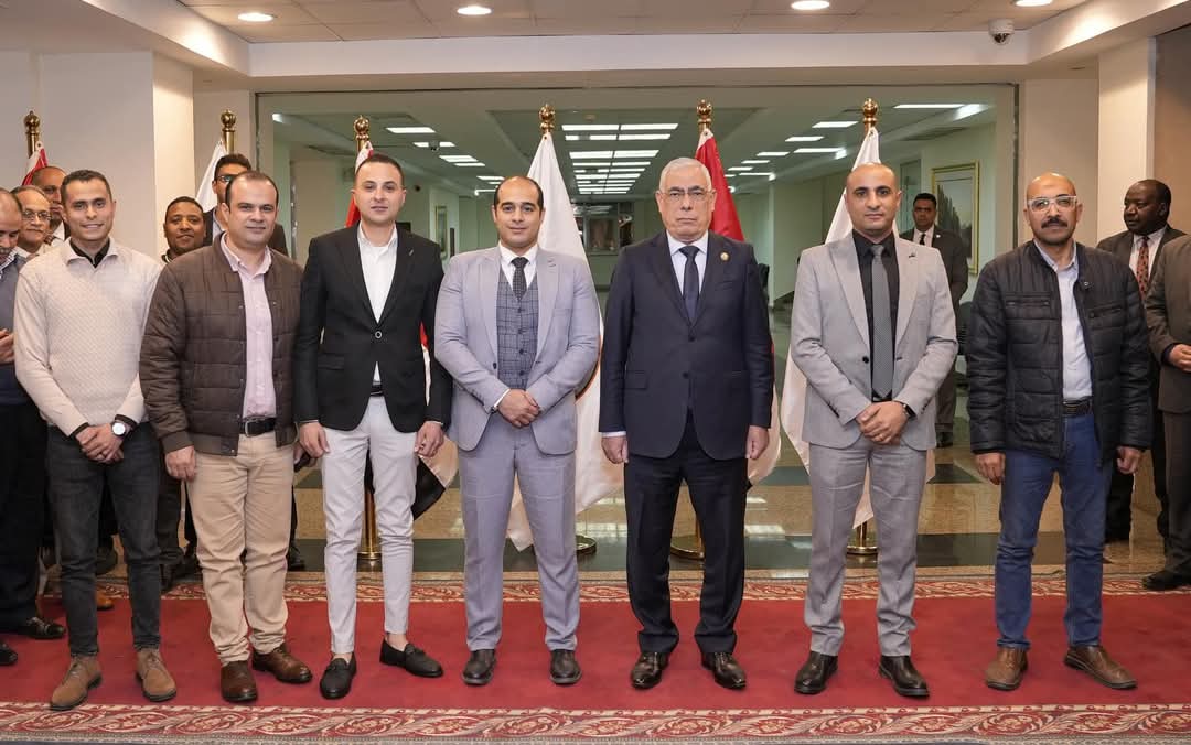 c723f247-c9fd-44ba-a135-103f599ea87a