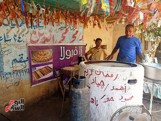 اشهر-صانع-كنافة-فى-حى-الأزهرى