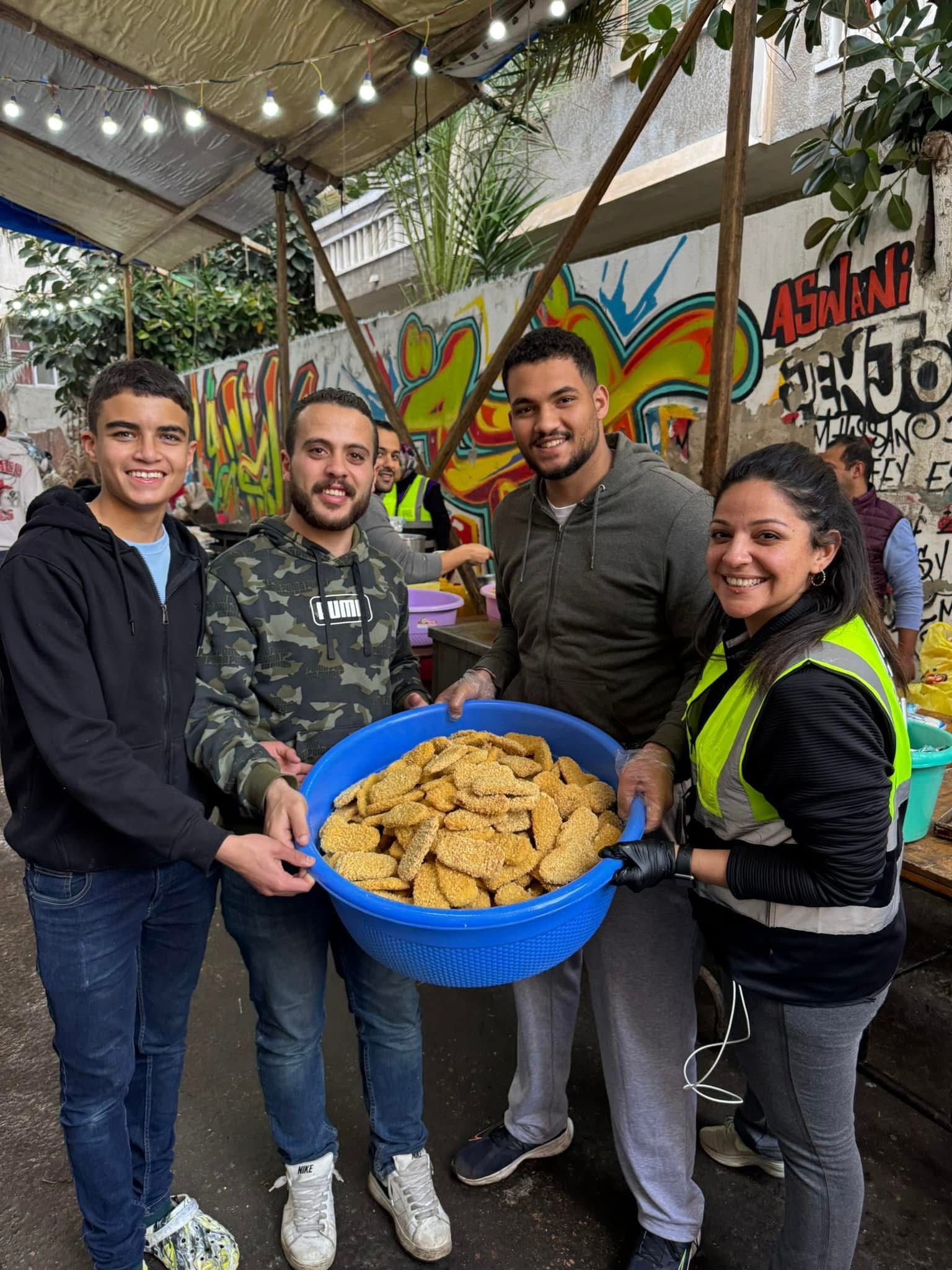 مشاركة الاطفال فى مائدة رحمة مشاركة الاطفال فى مائدة رحمة