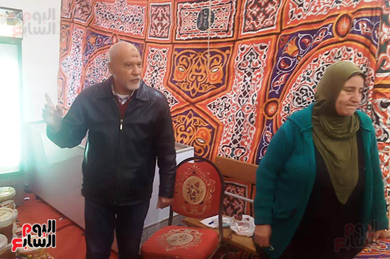 إقبال على منتجات المدارس الزراعية بالبحيرة خلال رمضان (8)