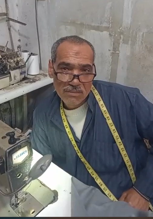 رجب الشراكي من أشهر الترزية بكفر الشيخ رجب الشراكي من أشهر الترزية بكفر الشيخ