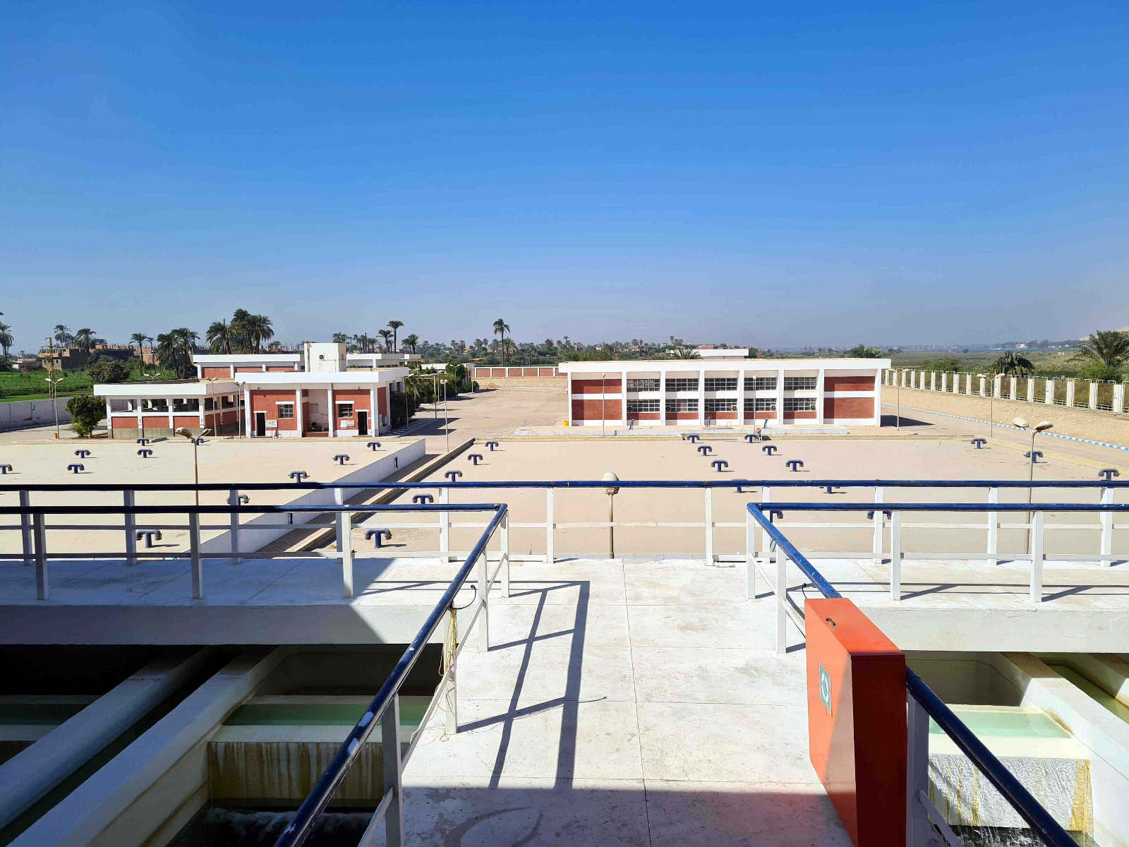 المحطة اكبر محطة بالمنطقة 