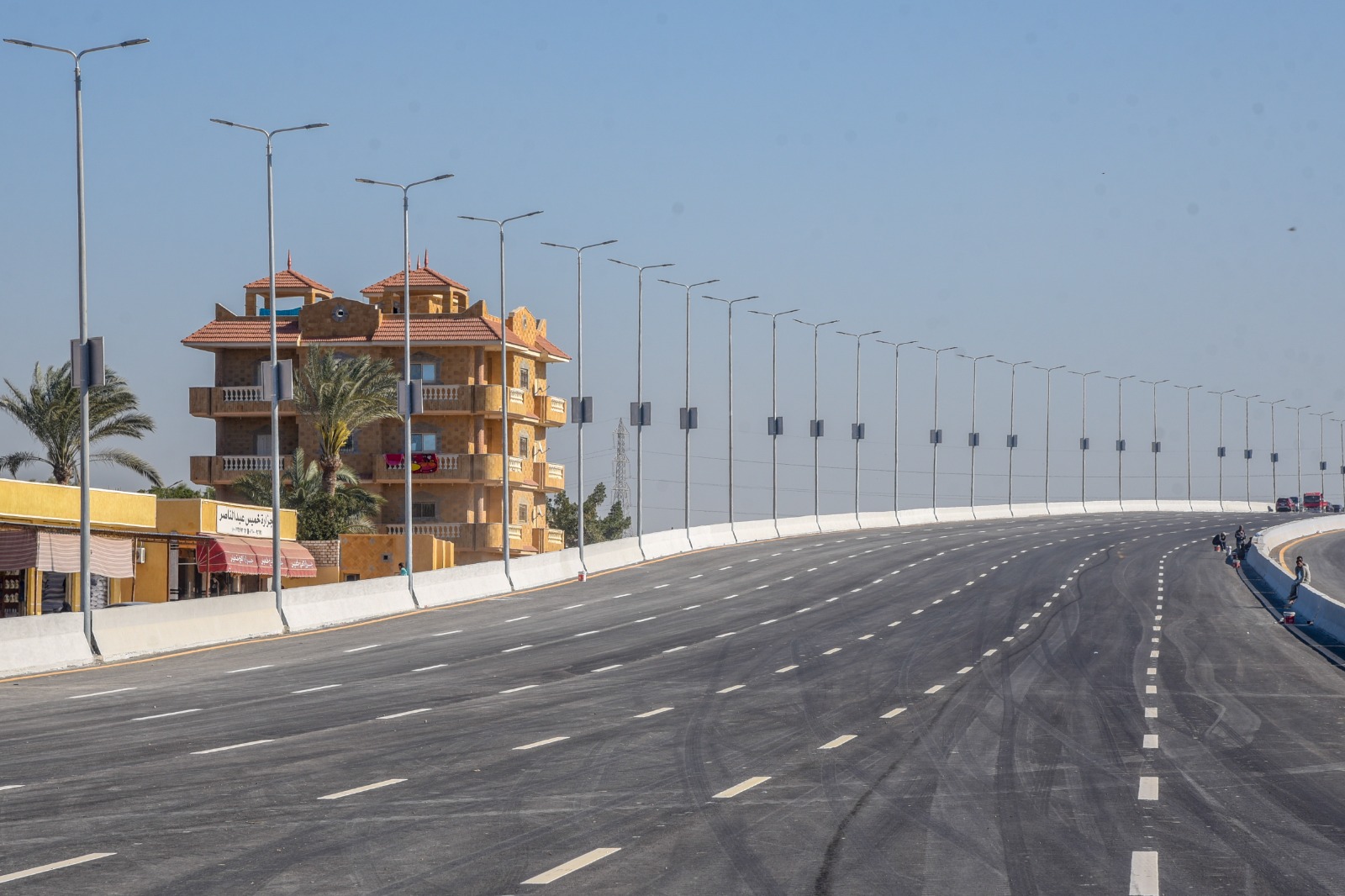 طريق حسن علام 