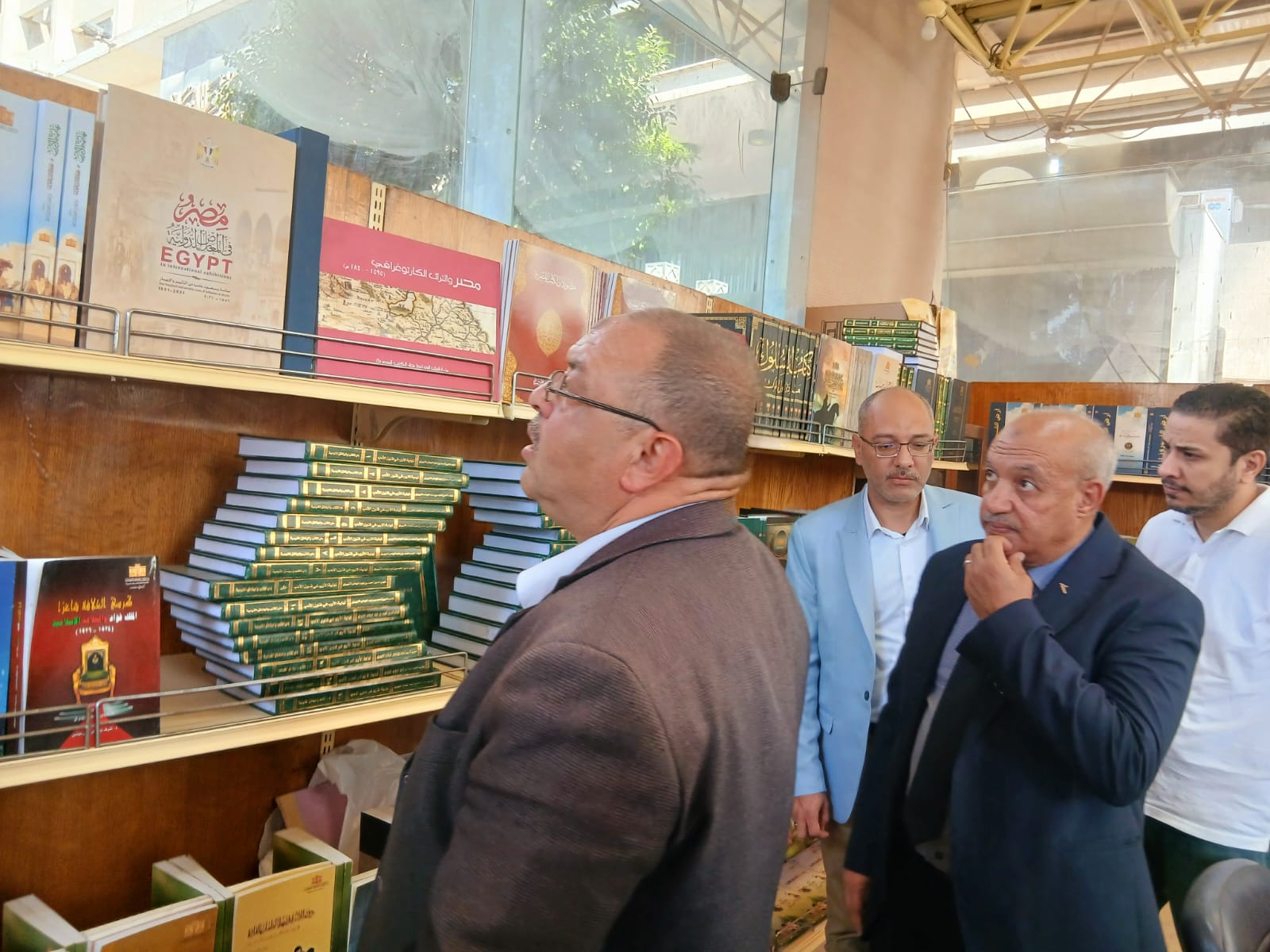 جانب من افتتاح المعرض جانب من افتتاح المعرض
