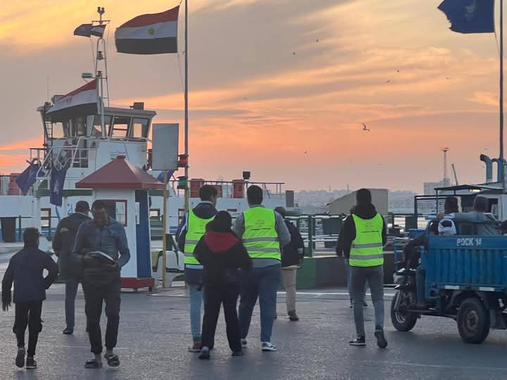 توزيع وجبات إفطار