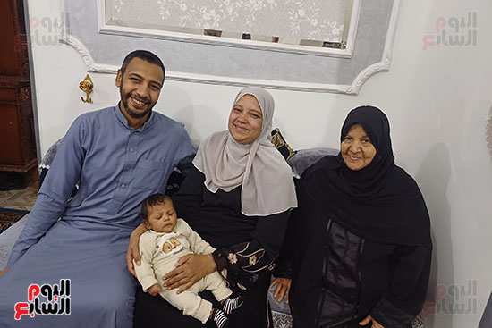 أسرة الأم المثالية