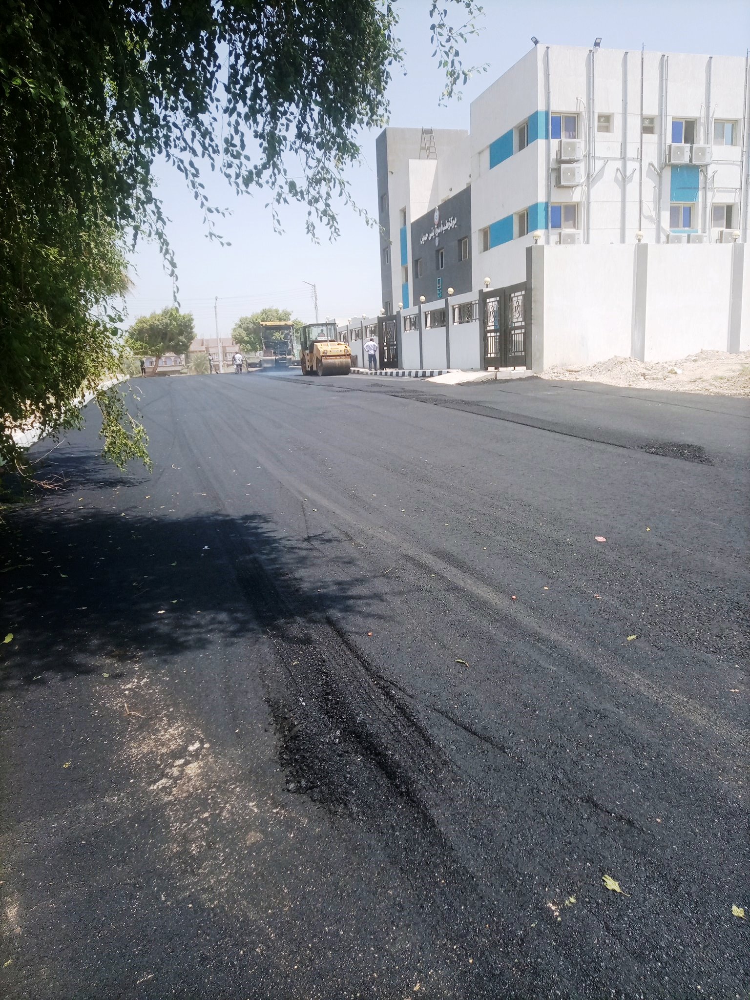 رصف الطرق بالبلينا ضمن حياة كريم