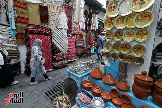 منتجات الفخار داخل السوق منتجات الفخار داخل السوق