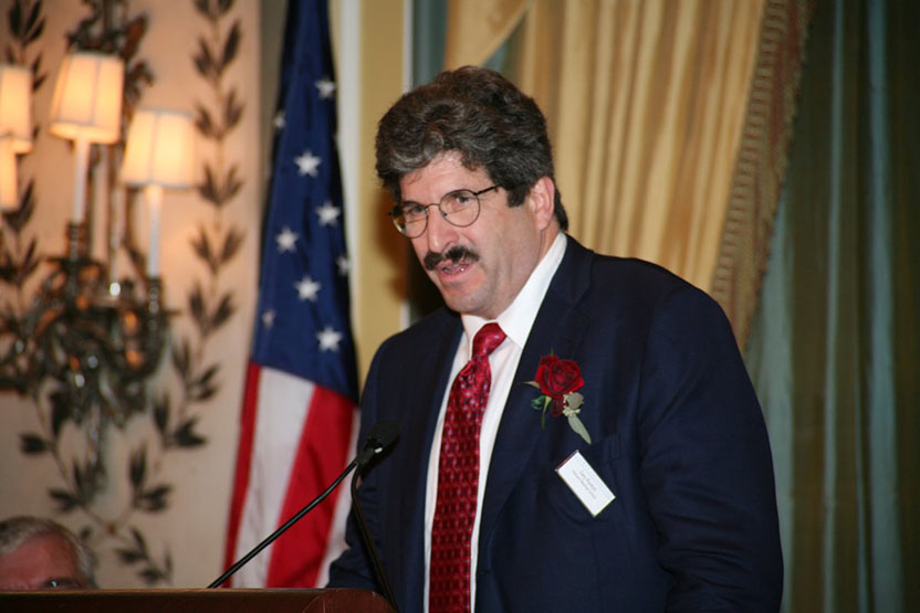 الدكتور جارى روفكون الفائز بجائزة نوبل فى الطب