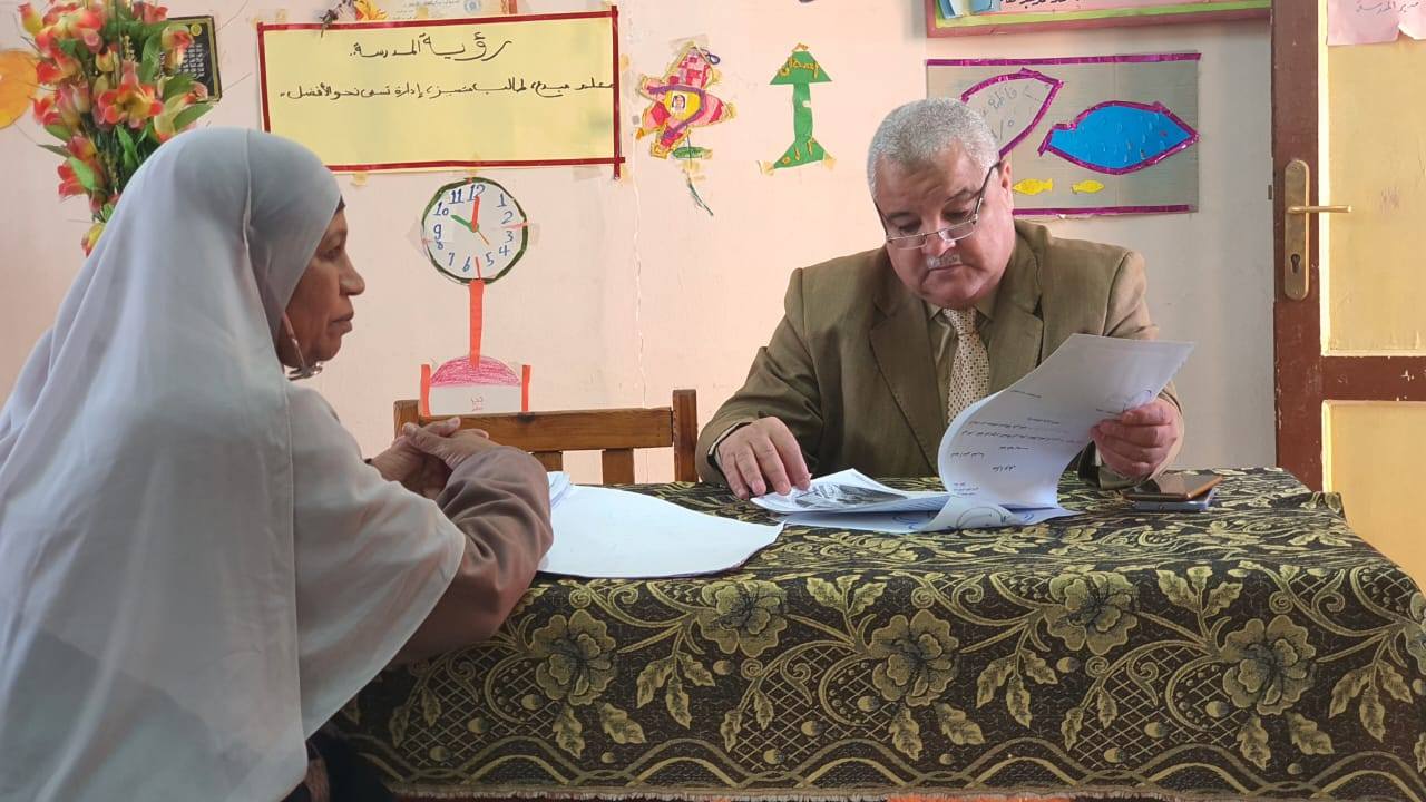 جولات لمتابعة انتظام العمل فى مدارس الأقصر