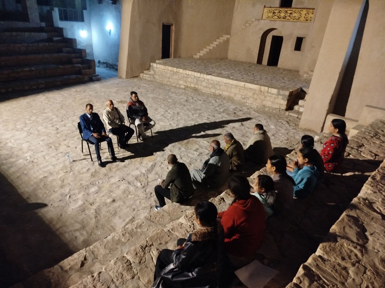 لقاءات توعوية وثقافية حول قيمة العمل بشهر رمضان