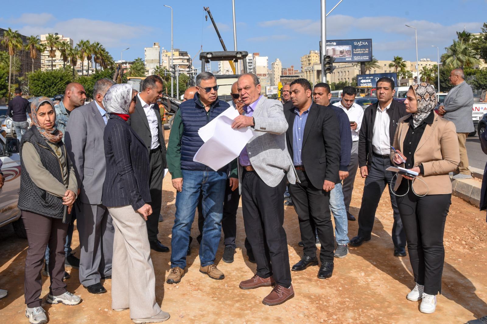 جانب من المتابعة جانب من المتابعة