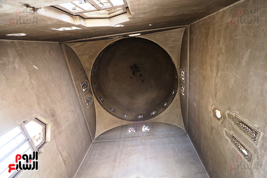 القبة-من-الداخل القبة-من-الداخل