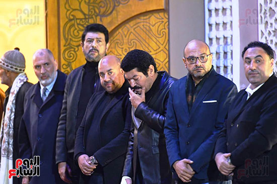 باسم سمرة يتلقى العزاء