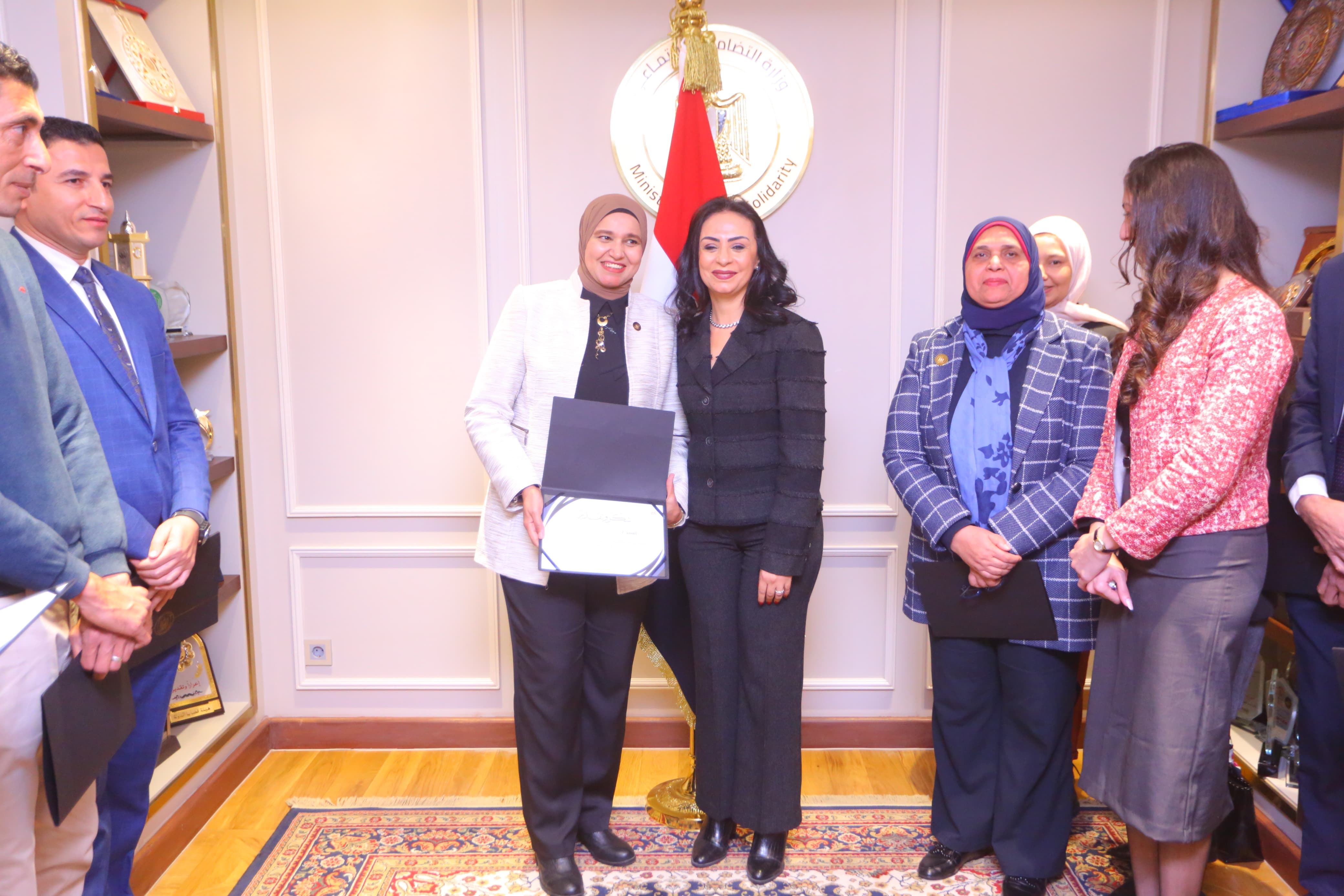 a376d263-1b25-488c-99de-38ee82608e95